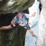 Guide de via ferrata vous emmenera sur les parcours d'initiation comme sur les plus sportifs des Hautes Alpes