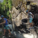 Les moniteurs et guides de via ferrata vous emmenerons sur les parcours d'initiation comme sur les plus sportifs des Hautes Alpes