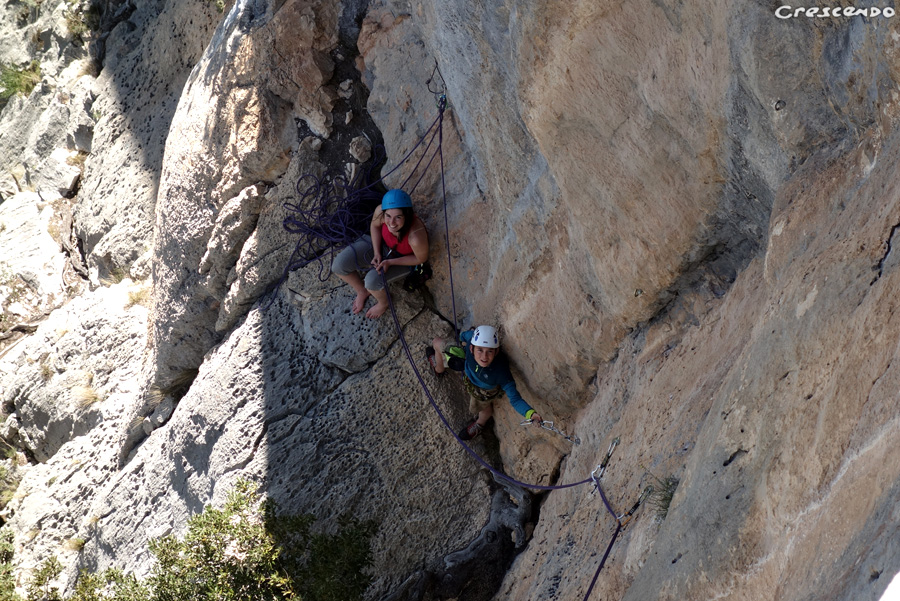 Verdon jeunes Escales - stage escalade terrain d'aventure