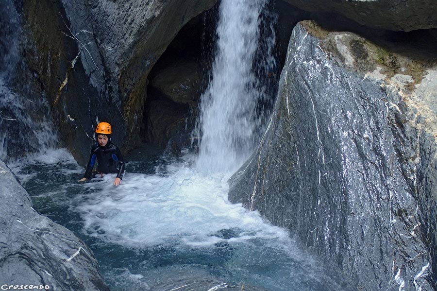 canyoning guide, outdoor activity with family