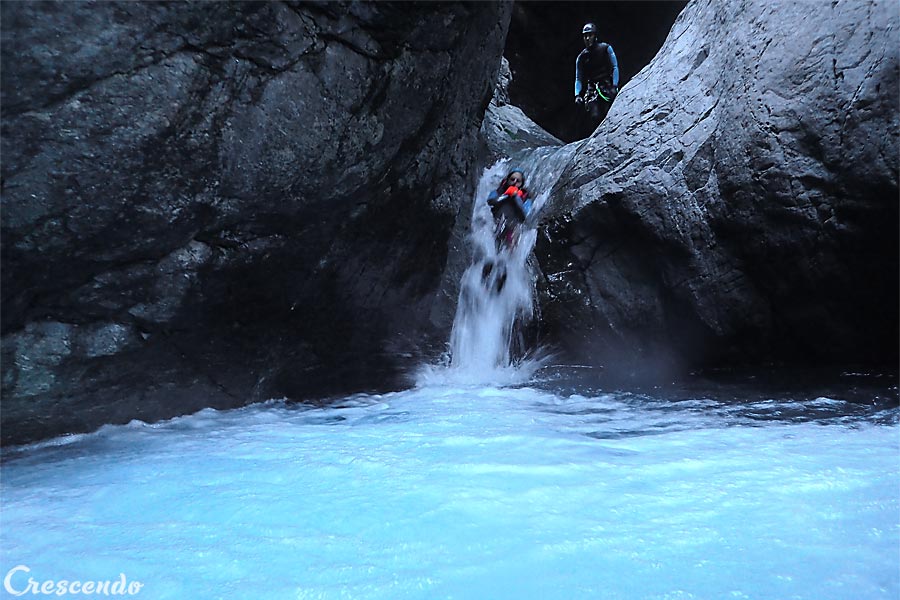 groupe de canyon, guide canyoning Vallouise, guide canyon hautes-alpes