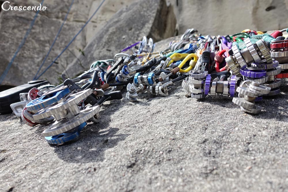 climbing gear, trad climbing gear, friends escalade