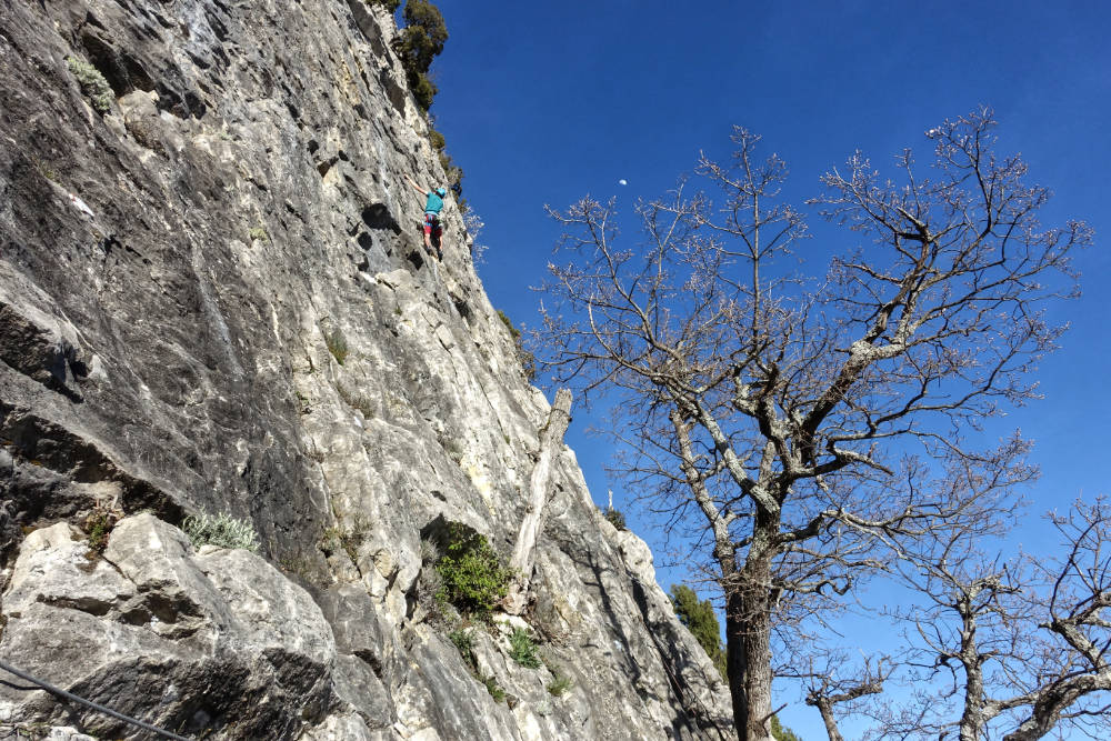 Falaise du Mur du Son, Falaise à Saou